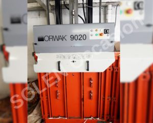 Presses à balles verticales 9020